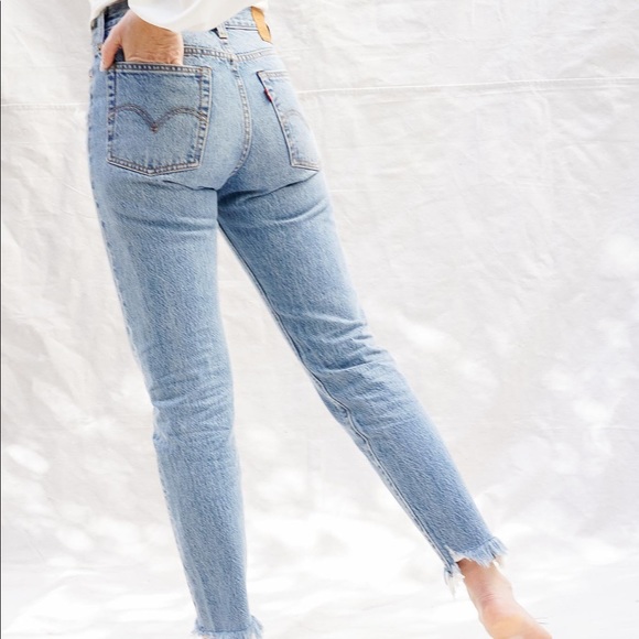 Levi’s Wedgie fit ankle jeans! - Picture 5 of 8
